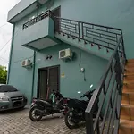 RedDoorz near Brastagi Supermarket Medan