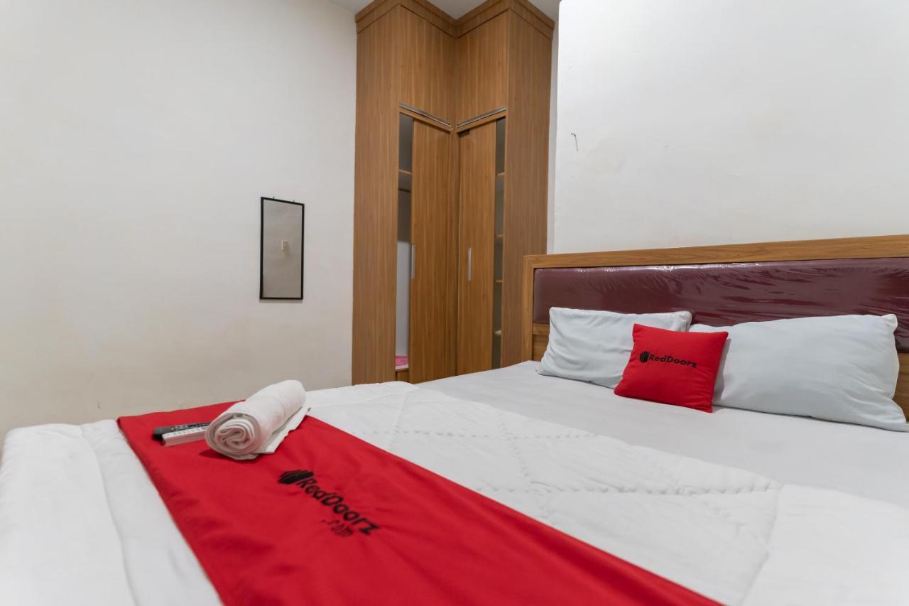 Reddoorz Near Brastagi Supermarket 2*