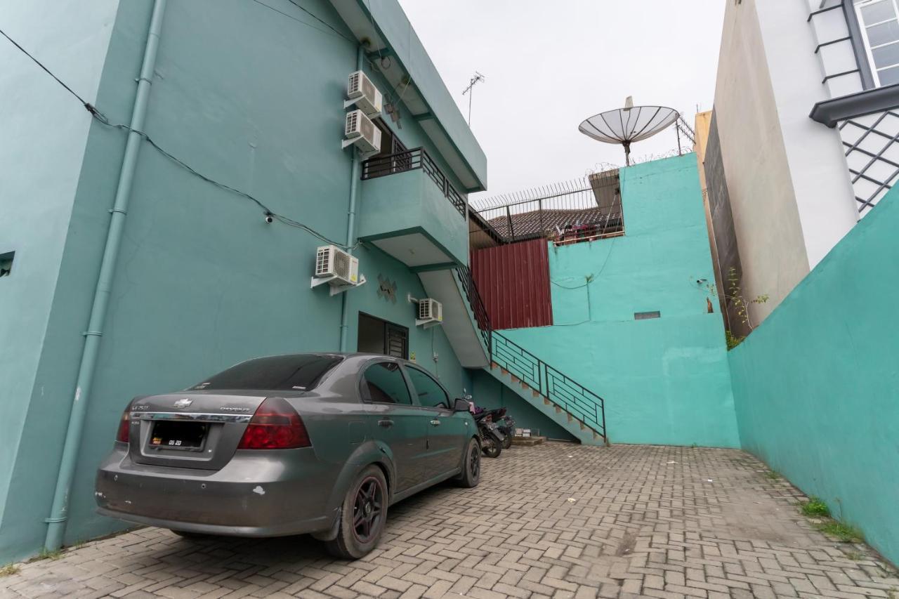 Reddoorz Near Brastagi Supermarket Medan