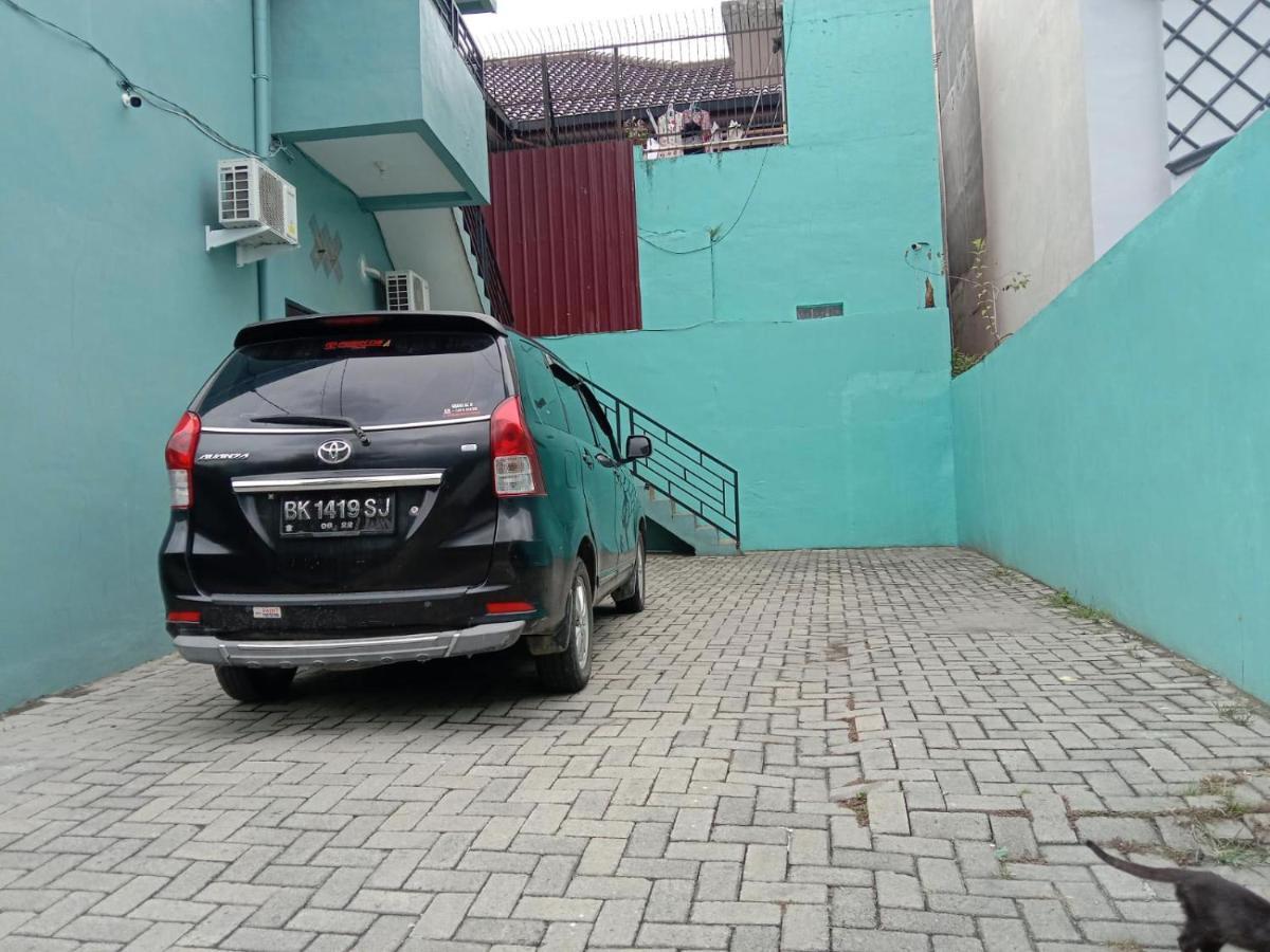 Hotel Reddoorz Near Brastagi Supermarket Medan
